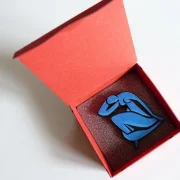 Brosche Blau