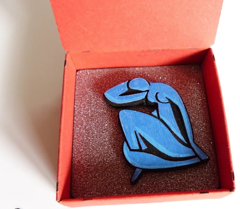 Brosche Blau